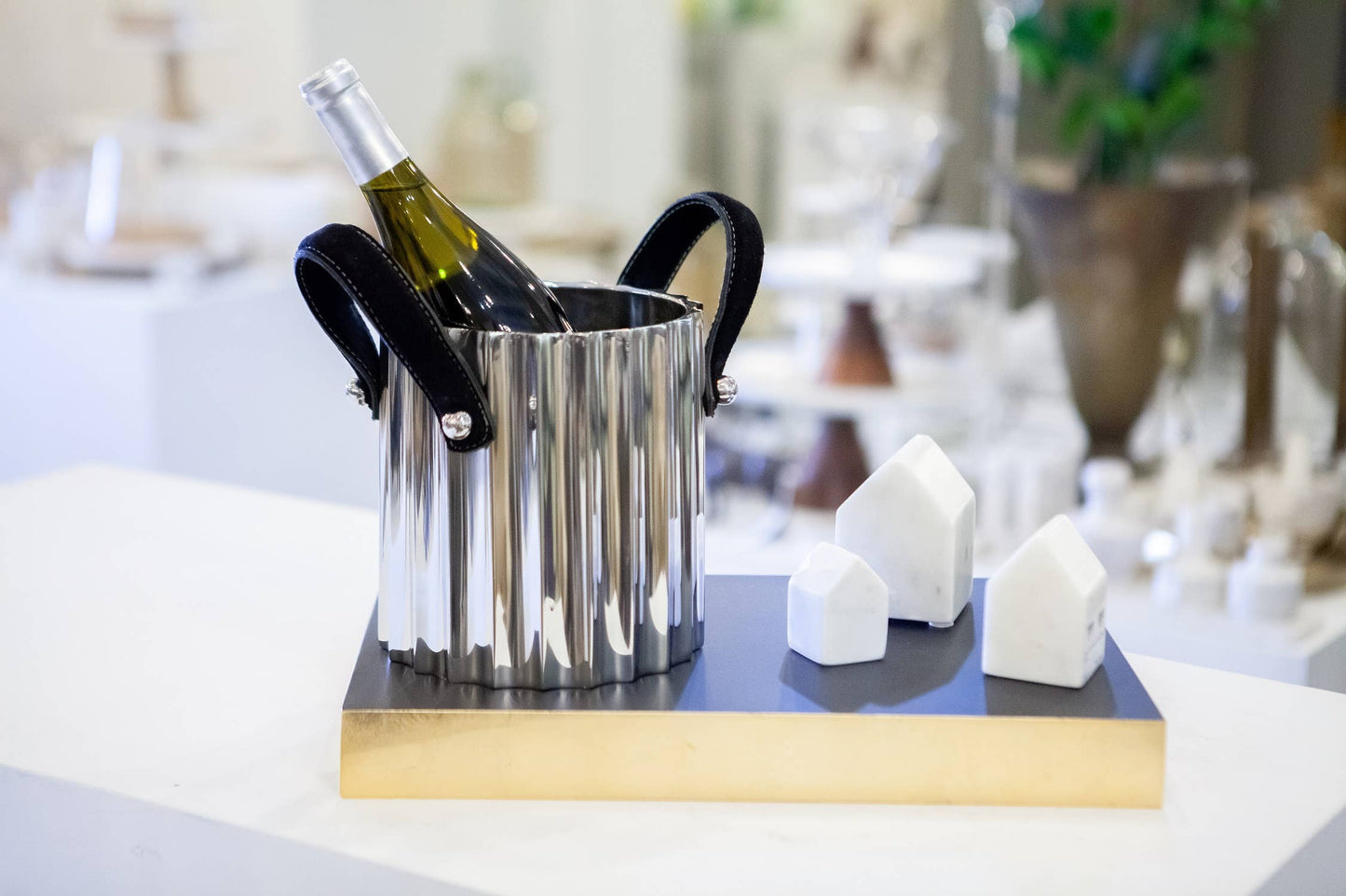 Sm. White Marble Home Object